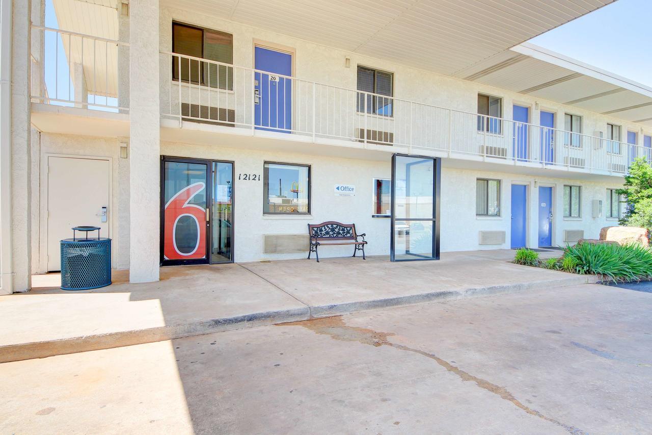 Motel 6-Oklahoma City, Ok - Frontier City Εξωτερικό φωτογραφία